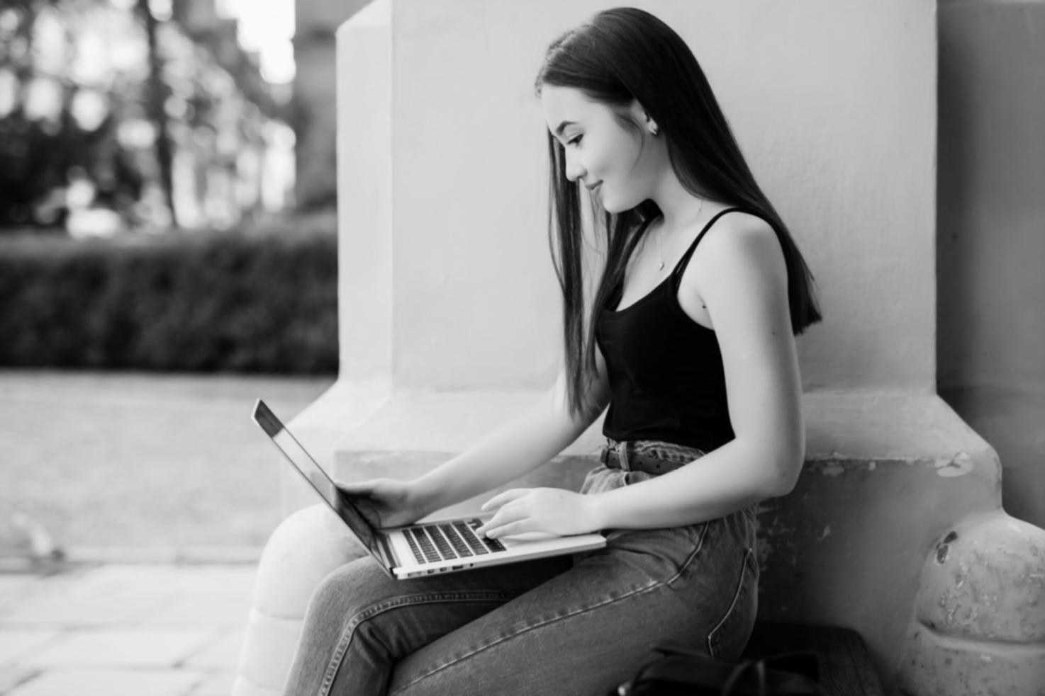 Interactive trading analysis tools and educational materials